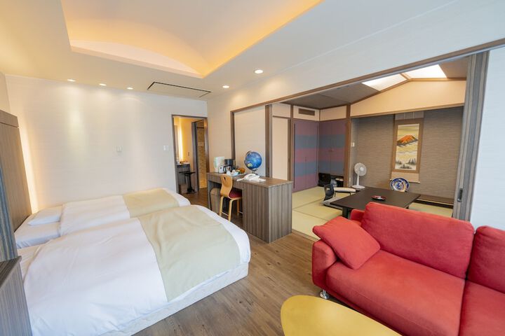 Room 9 of 60