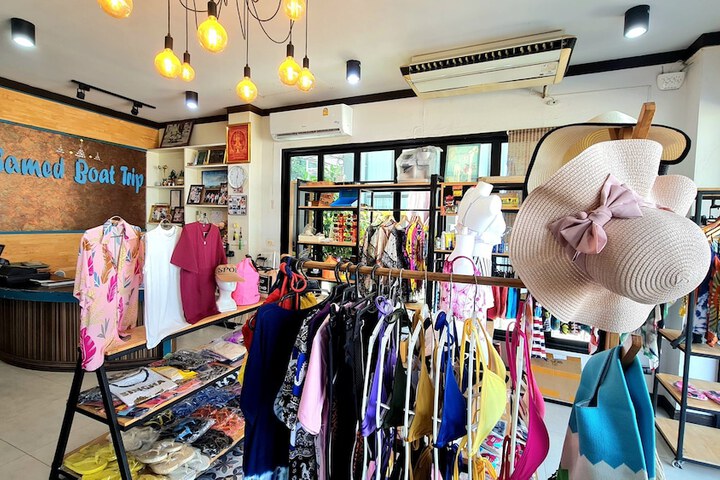 Gift Shop 77 of 97