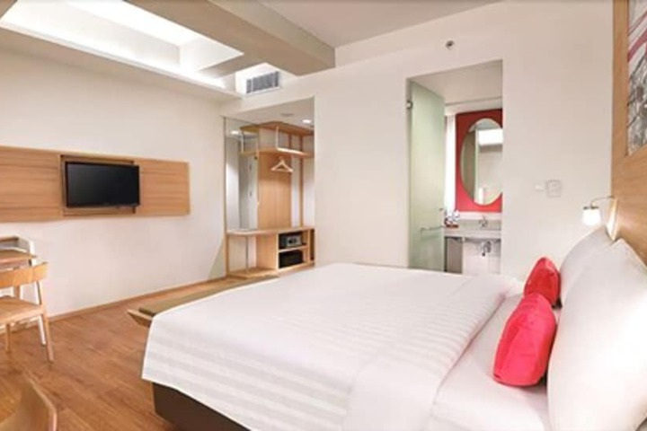 Room 7 of 31