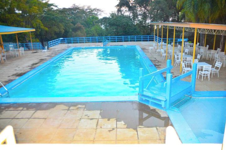 Pool 40 of 114