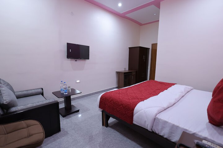 Room 36 of 83
