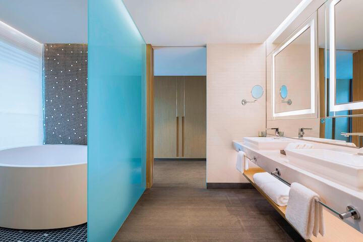 Room 29 of 65