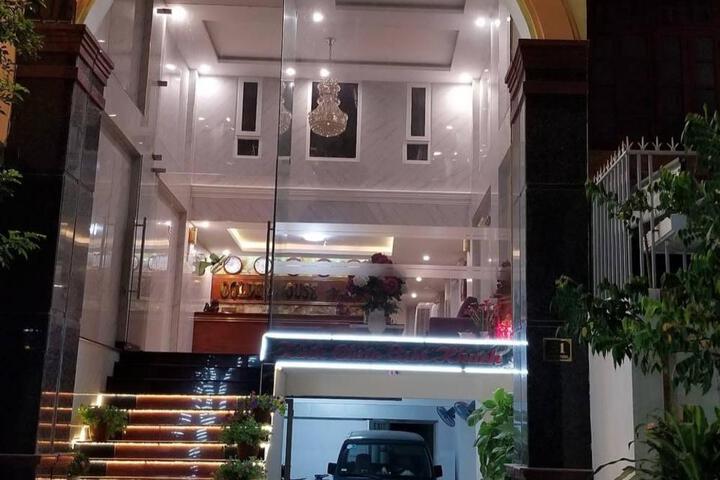 Golden House Hotel