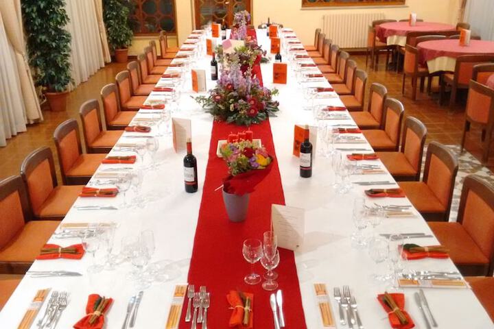 Dining 45 of 62