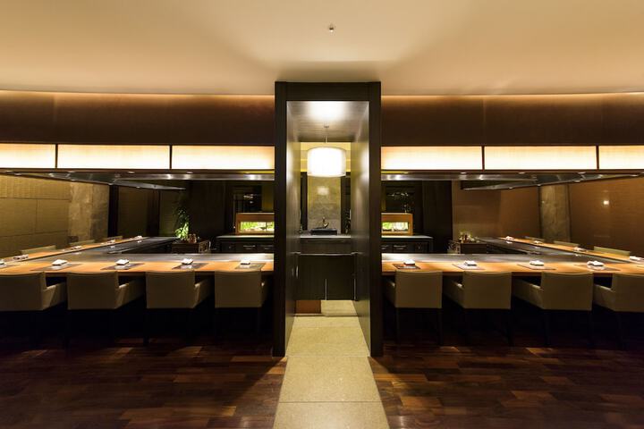 Dining 96 of 140