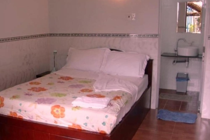 Room 7 of 53