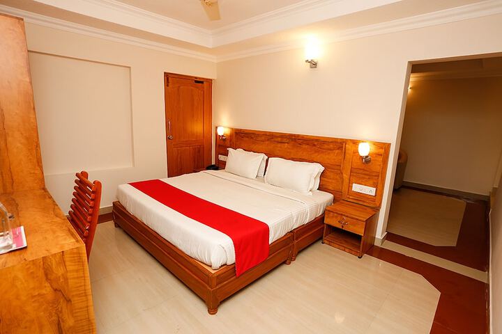 Room 6 of 63