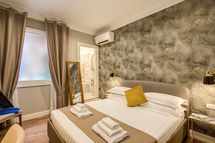 Room 6 of 95