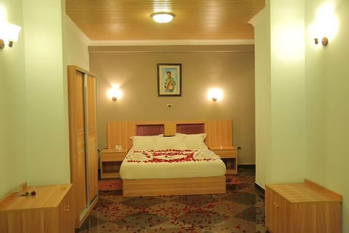 Room 8 of 61