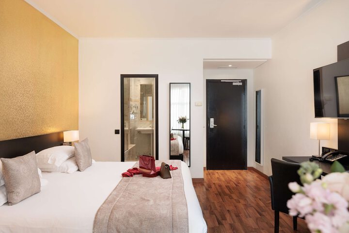 Room 80 of 150