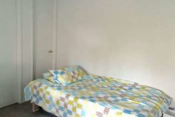 Room 12 of 26