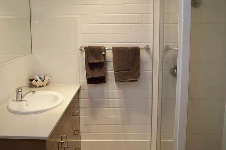 Room 15 of 25