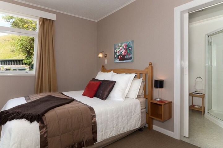Room 3 of 59