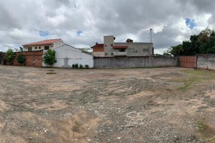 Property Grounds 49 of 52