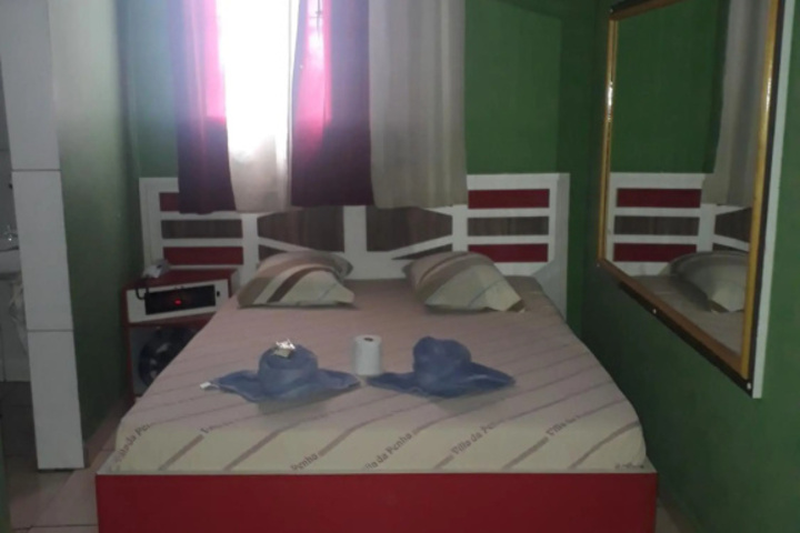 Room 2 of 13