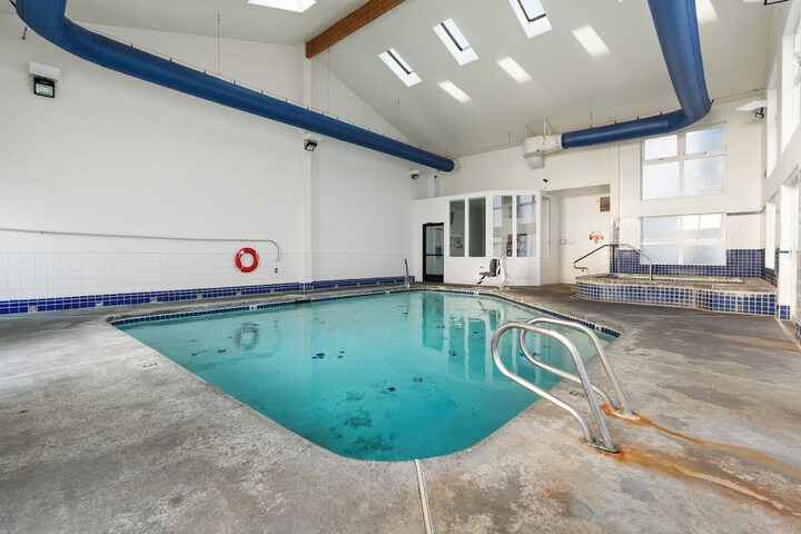 Pool 82 of 154