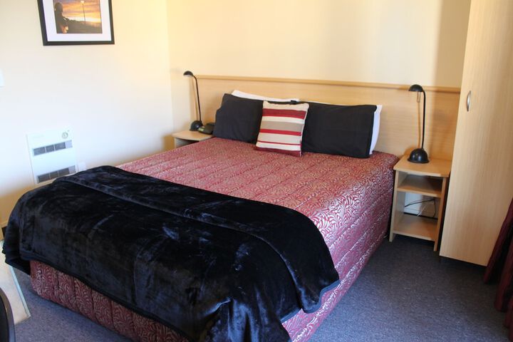 Room 16 of 51