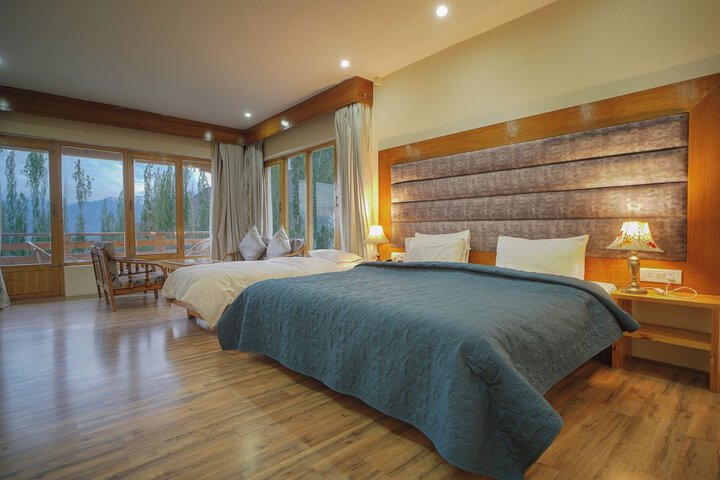 Room 5 of 13