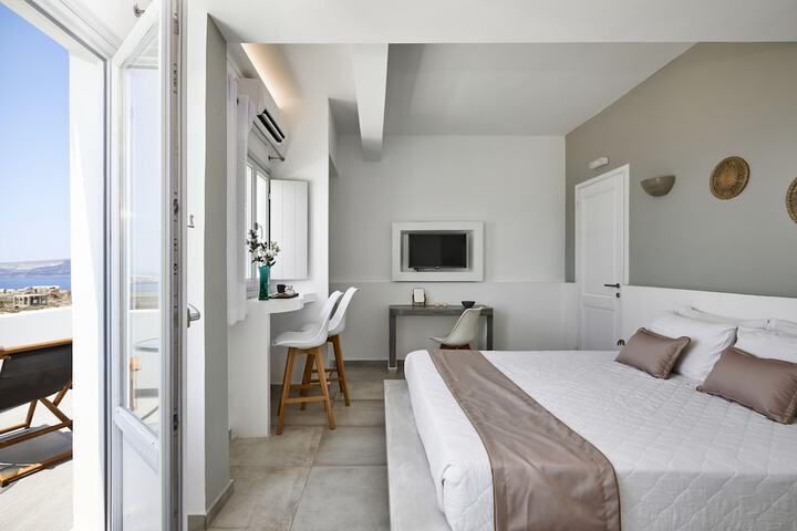 Room 12 of 130