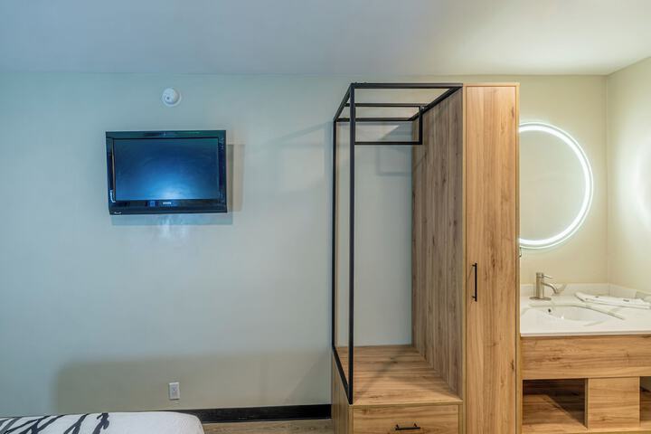 Room 7 of 15