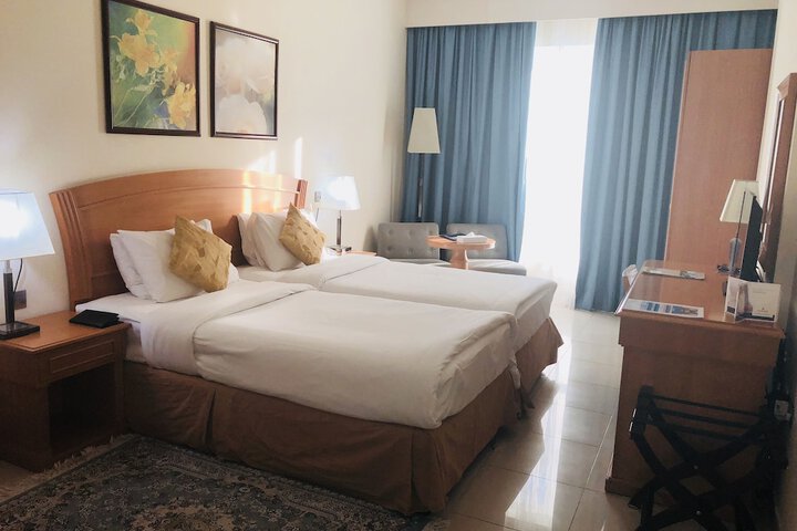 Room 10 of 156