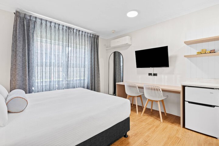Room 42 of 93