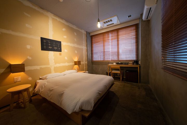 Room 3 of 54