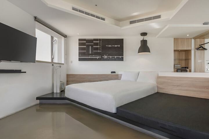 Room 62 of 122
