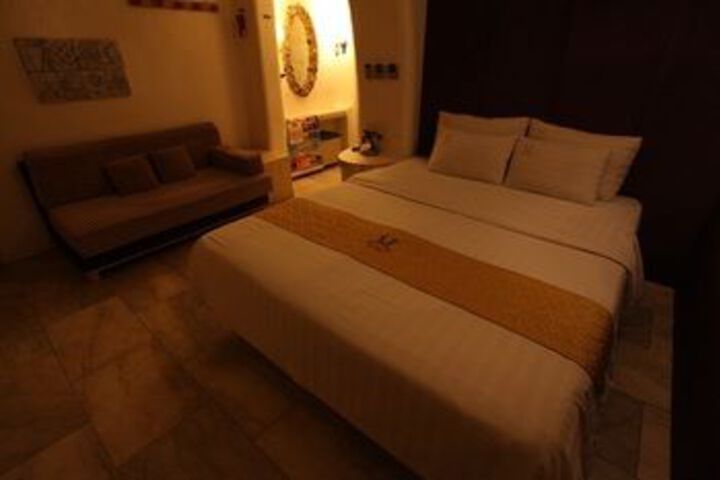 Room 17 of 61