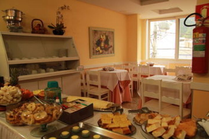 Breakfast/Coffee Service 5 of 17