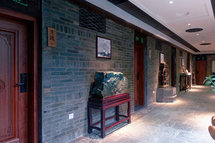 Ballroom/Hall 65 of 82