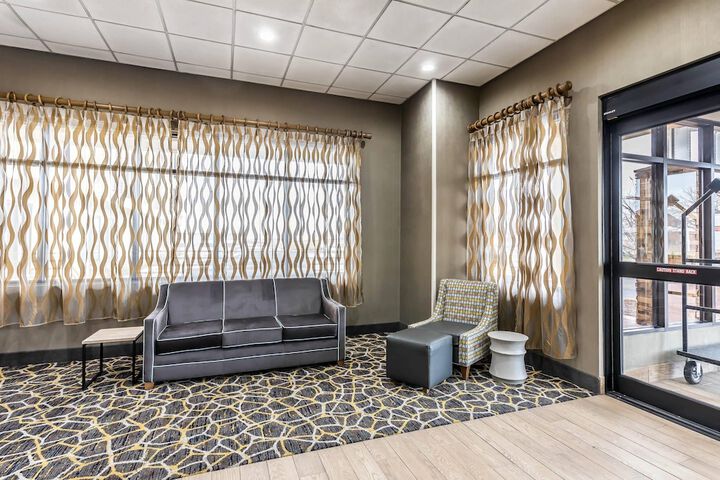 Guest Lobby