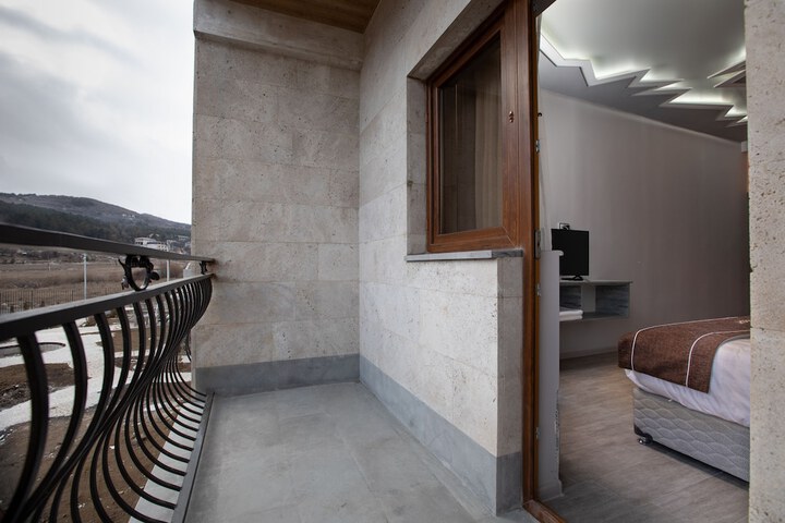 Terrace/Patio 86 of 196