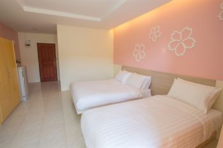 Room 18 of 34