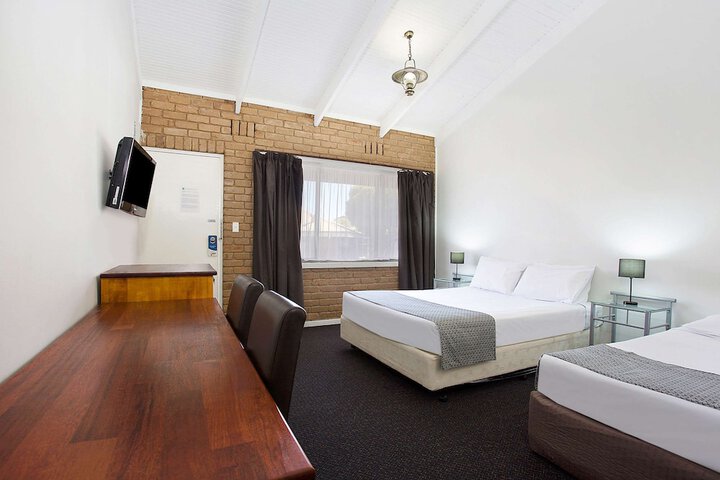 Room 19 of 70