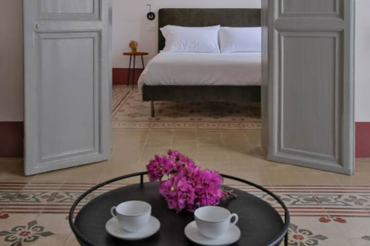 Room 4 of 48