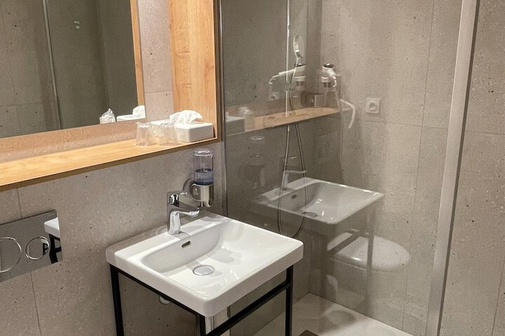 Clean Restrooms
