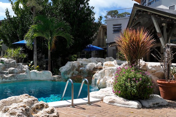 Pool 23 of 26