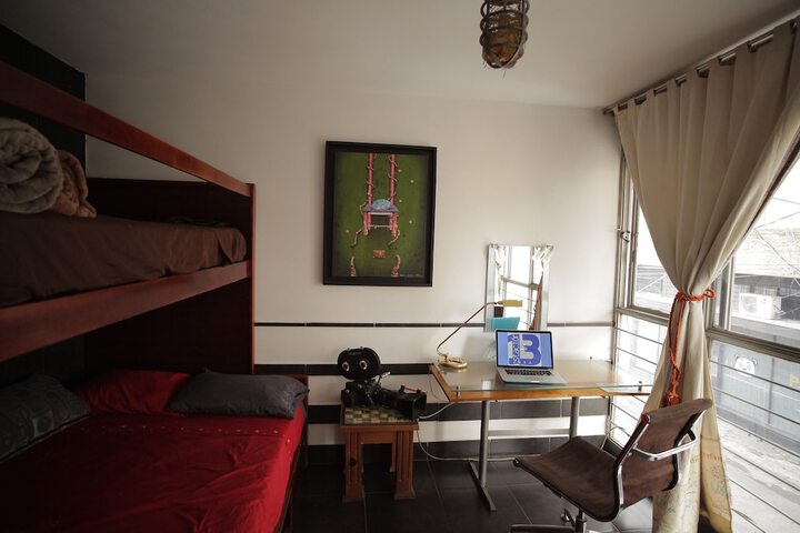 Room 12 of 80
