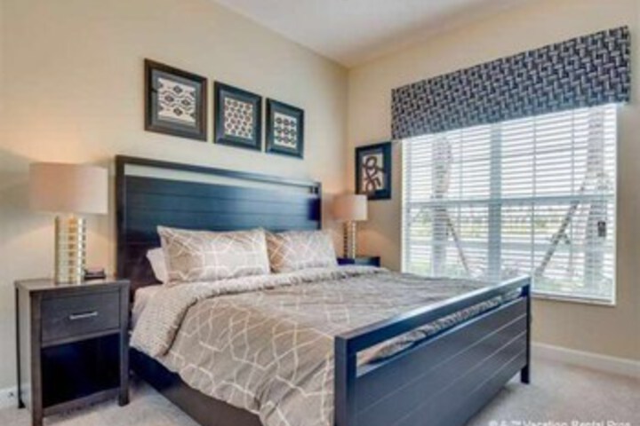 Room 16 of 26