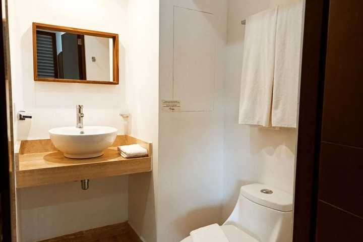 Room 4 of 11