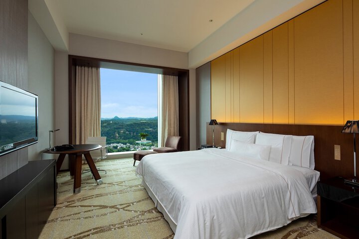 Room 21 of 76