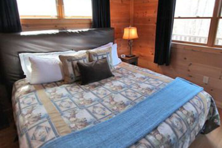 Room 7 of 18