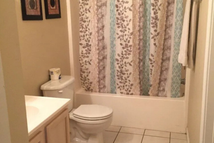 Room 8 of 20