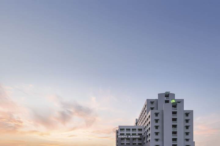 Hotel 74 of 80