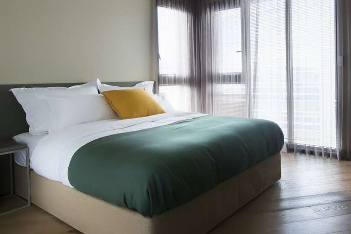Room 17 of 34
