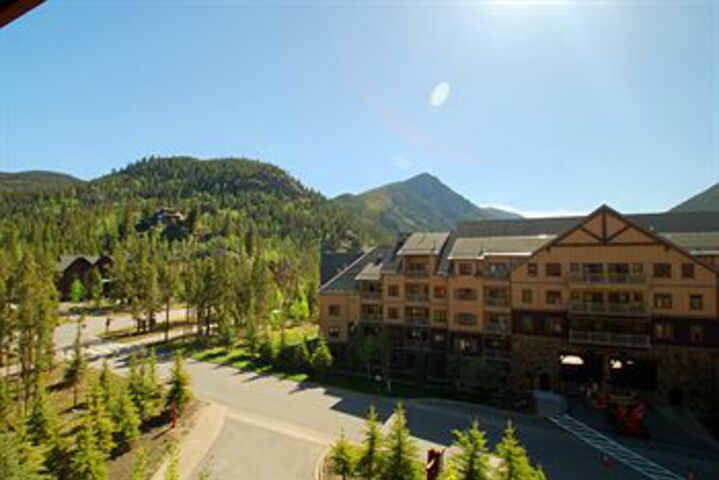 Hotel 8 of 81