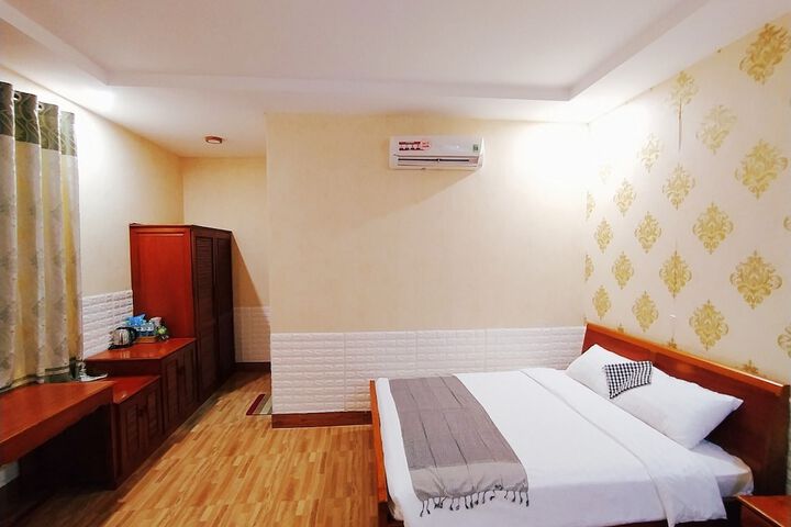 Room 22 of 70