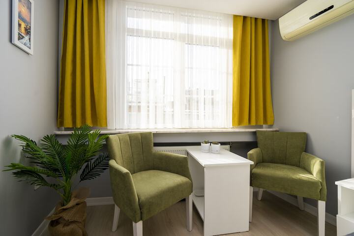 Room 13 of 46