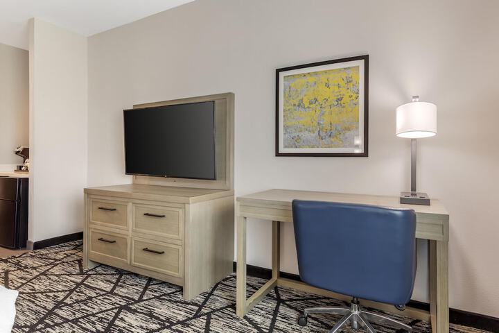 Room 15 of 29